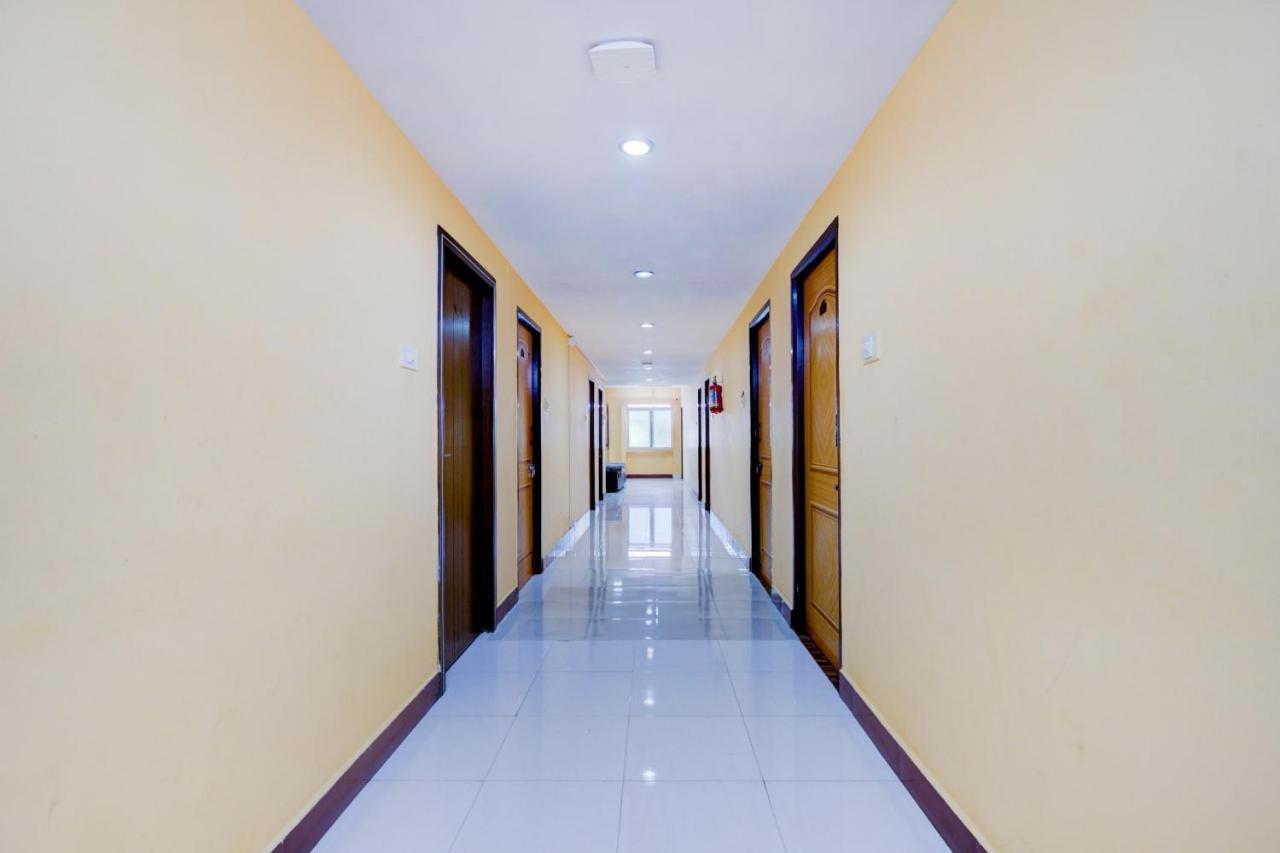 Oyo Flagship Amutha Residency Hotel Chennai Esterno foto