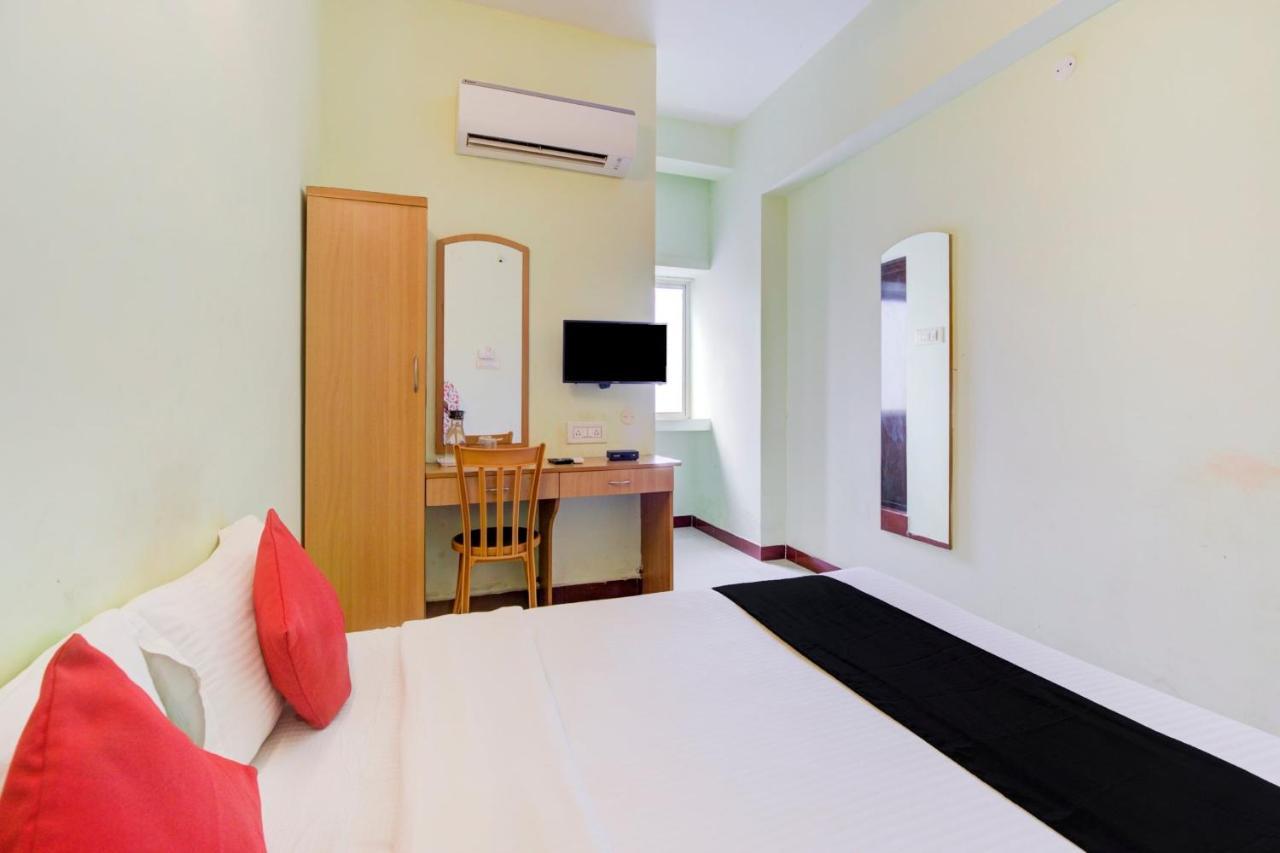 Oyo Flagship Amutha Residency Hotel Chennai Esterno foto
