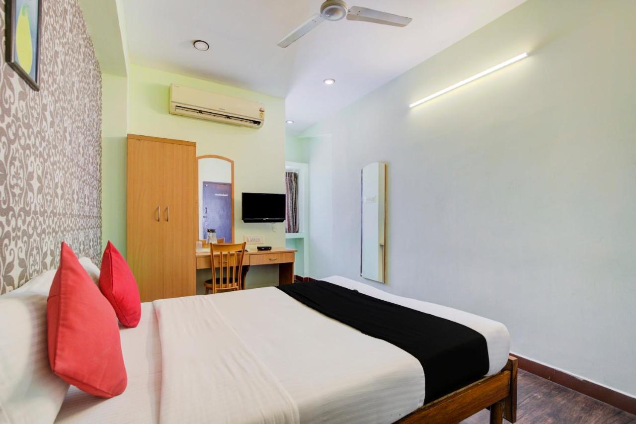 Oyo Flagship Amutha Residency Hotel Chennai Esterno foto