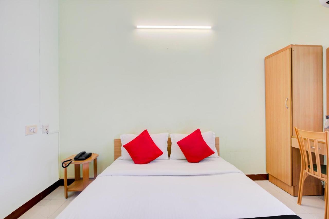 Oyo Flagship Amutha Residency Hotel Chennai Esterno foto