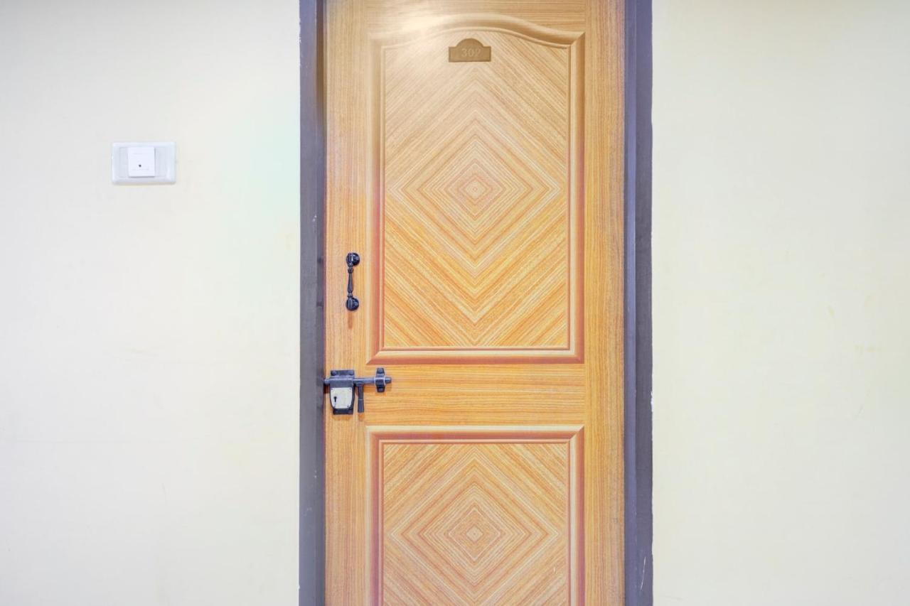 Oyo Flagship Amutha Residency Hotel Chennai Esterno foto