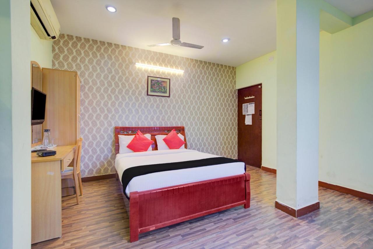 Oyo Flagship Amutha Residency Hotel Chennai Esterno foto