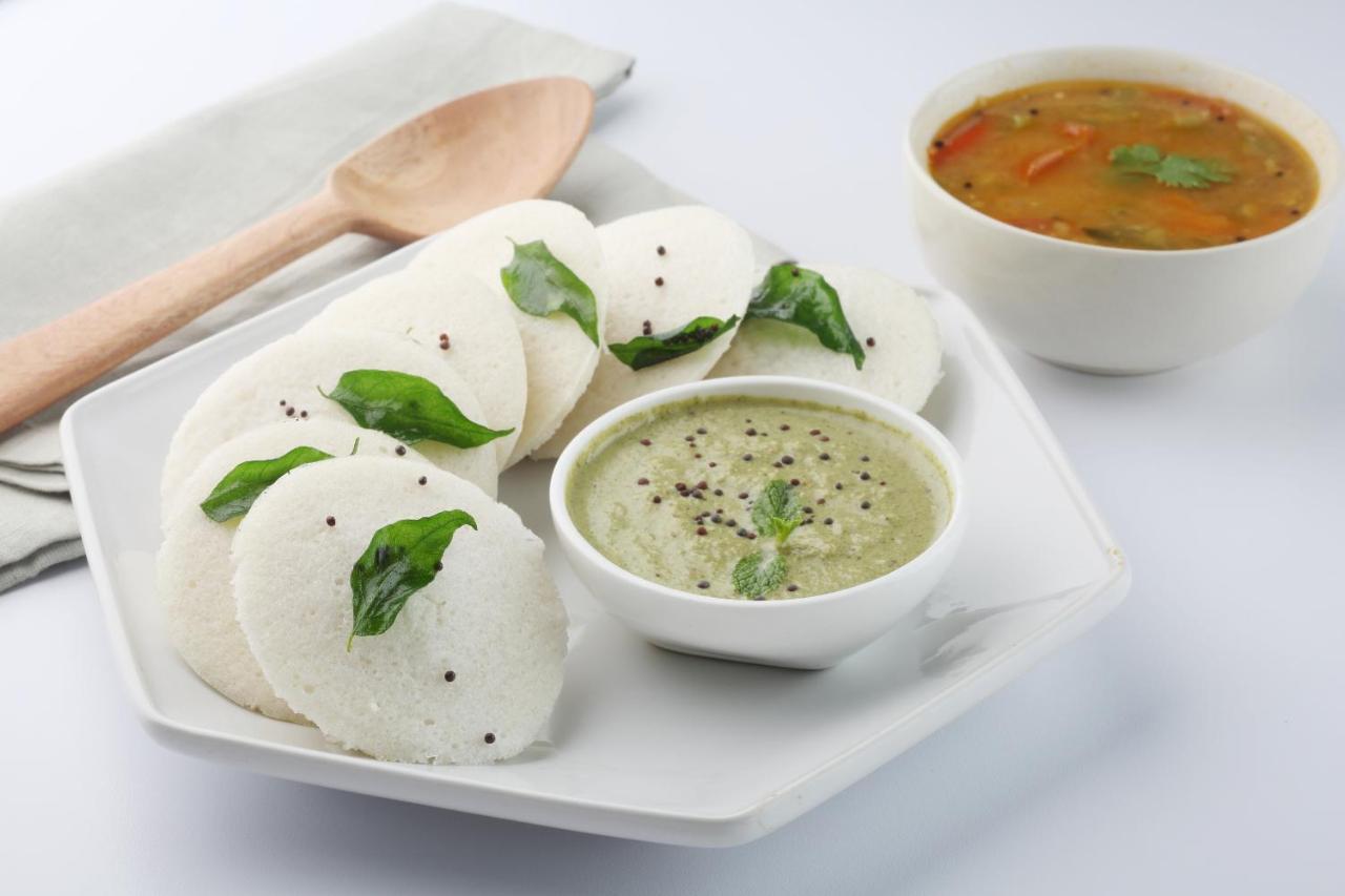 Oyo Flagship Amutha Residency Hotel Chennai Esterno foto